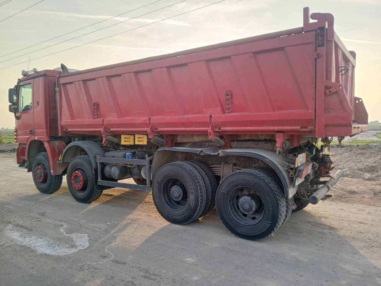 بدي للبيع الماني جديد بلكارتون هوه وجامغلاته  دعاميه وتسايس مال مقطوره. و  تانكي هدوريلك  تفصال.  مال اكتروز شيال طول٥٨٠ مكانه العماره 
***********
