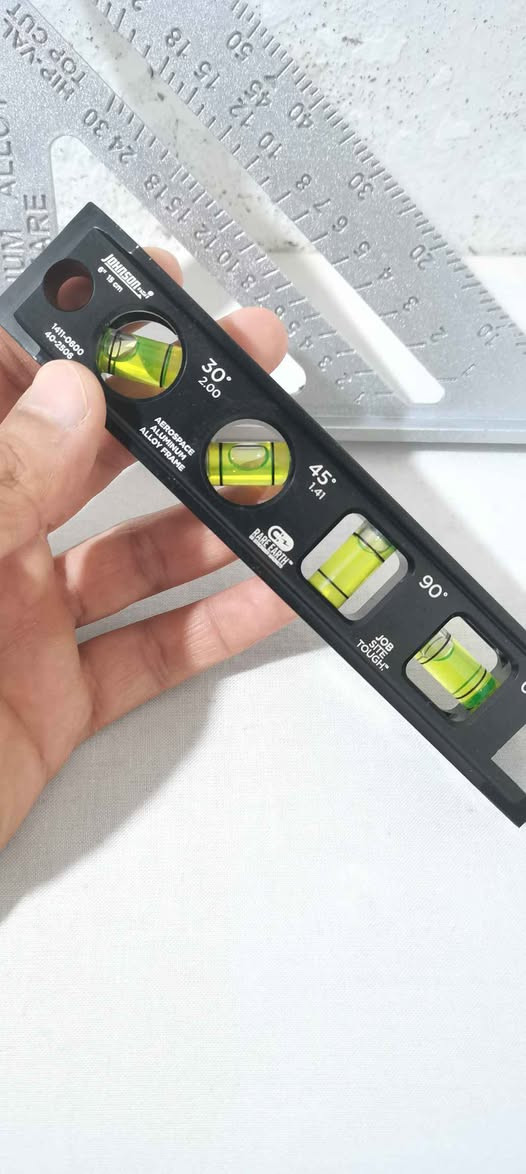 للبيع أدوات حدادة صناعة أمريكية 🇺🇸

مثلث زوايا زائد ميزان مغناطيسي

جدد غير مستعملات

مكاني البصرة القرنة *********** المدائن, بابل
