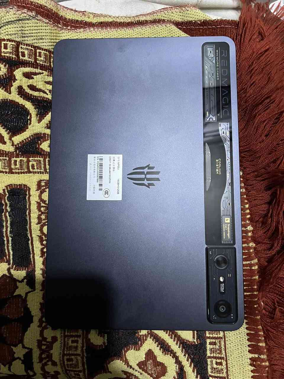 ايباد ريدمجك نوفه صاله 5ايام منفتحته من الكارتونه الذاكره 512سعر 950قابل للتفاوض ***********
