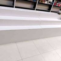 مدرجات • استاندات • رفوف • عرض 1.5 متر • ارتفاع 80 سم • عدد 2 • ديكورا...