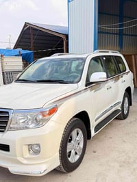 لاندكروز • ٢٠١٣ • ٨ سلندر