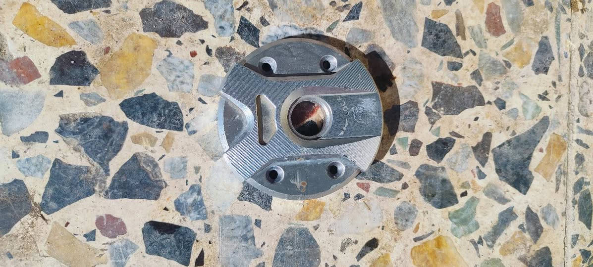 سلام عليكم اغراض تزويد للجبلي 
قبق بانزين 
كلاجات سكنس عام مال رمبه على الشد والشغل 
واقيت طين مال جبلي 
واقيت قبق كلاجات مال سكنس جبلي كامل هو الول براغي مالته
دبلات مال سكنس جبلي بلادي مال تفصيخ 
يدات بريك ماا سكنس جبلي مشمشي 
فراك ابريك يشتغل ماكس وسكنس  لون مشمشي 
صالنصه مال سكنس عام وجبلي للبيع صوت فول 
مكاني مدينه الصدر سعرهن خاص رقمي ***********
