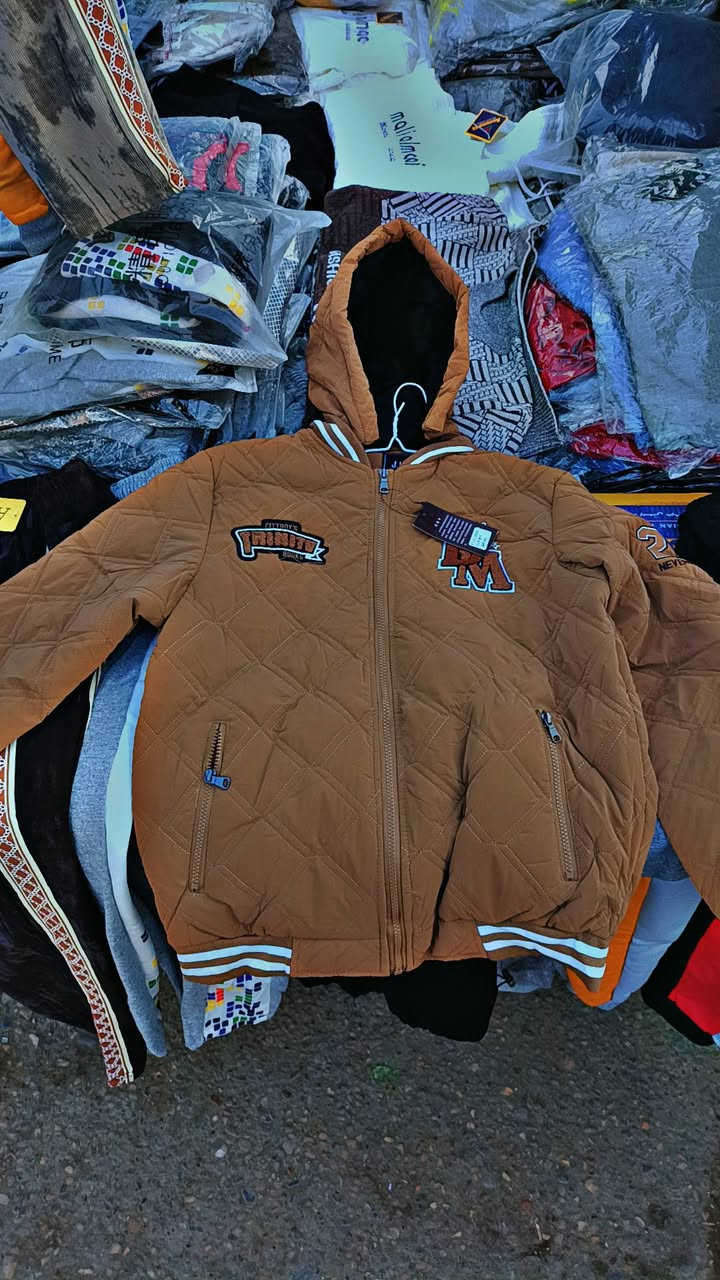 وصول وجبة جديدة من القماصل وتراكات
الولادي وشبابي

قمصلة نفخ ولادي وشبابي😍

قمصلة جلد ولادي وشبابي 😉

تراكات تلبس من عمر 6سنوات لحد 16سنة🥰

وهواي موديلات واشكال توفرآ اليوم

_________________________________________________
عنوان سوق العصري مجاور بيت كتاب للعطاريات

واتساب *********** ✅
