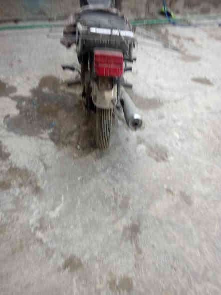 السلام عليكم دراجة ايرانية 5كير والسعر 250 المكان بغداد بياع الشهداء الرقم ***********
