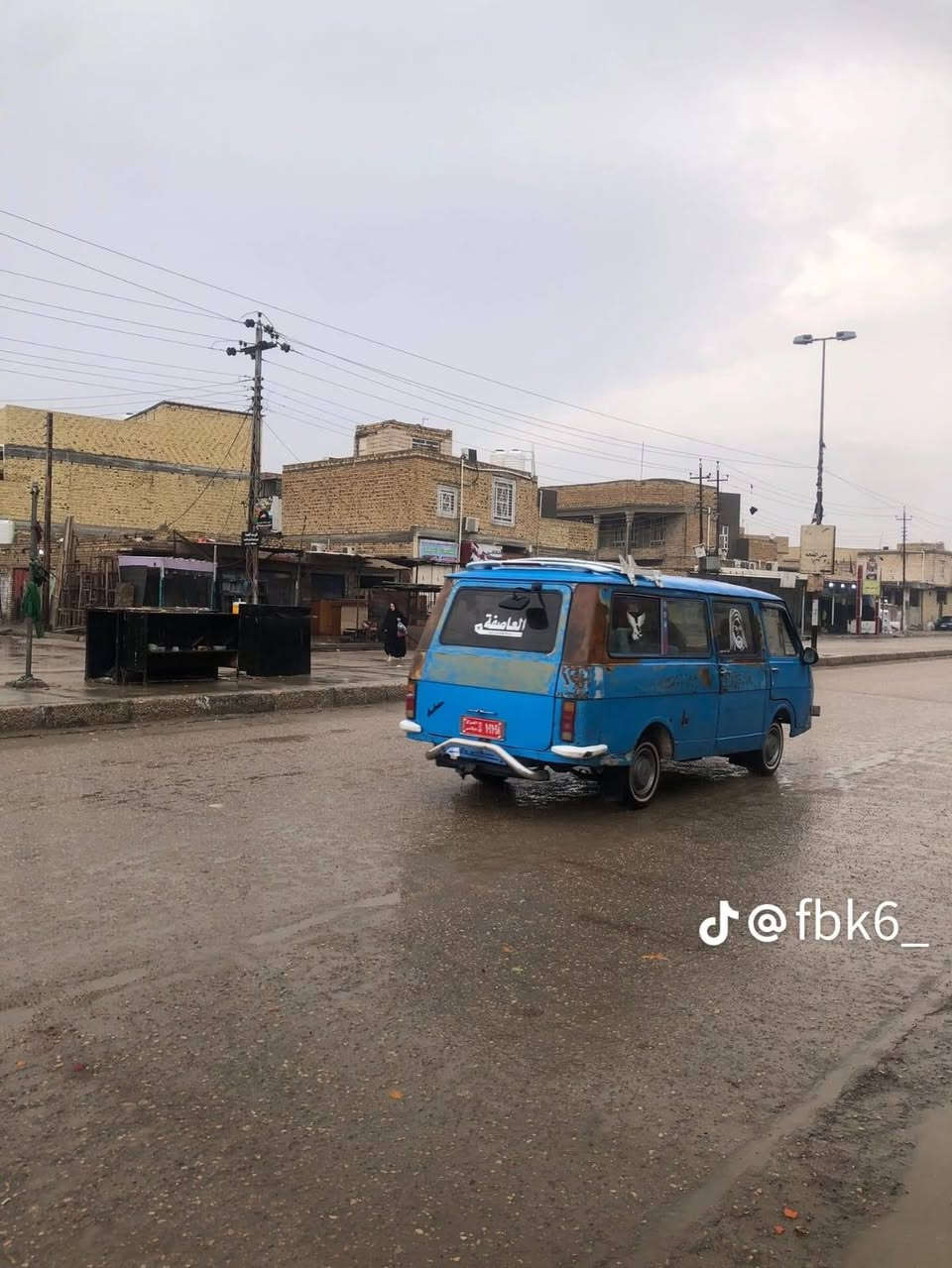 سلام عليكم شباب رف جاهزه مجهزه كير ومكينه (مكفولات شرط) حداديه جديده تايرات جدد سياره مانقصه اي شي كبل عل شارع 
سعر خاص (***********)
