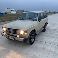 لاندكروزر • ١٩٨٥ • السليمانية