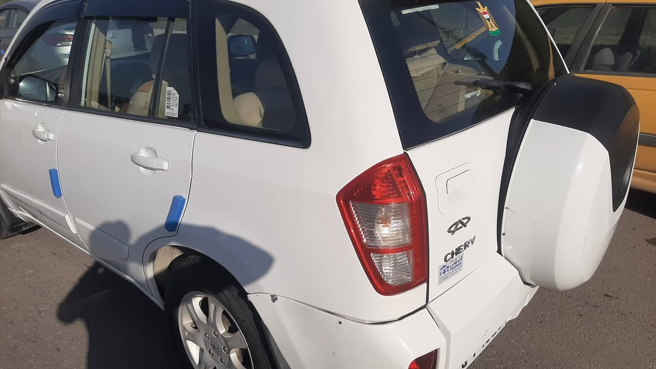 السلام عليكم)(تيكوو موديل13 رقم نكليزي السنويه لل29 تحويل مباشر السياره حلوه مثل مموضح بالصوره كير كهربائي مكينه خير من الله تبريد ثلج تخم تاير السعر 60وبيها مجال 
***********
