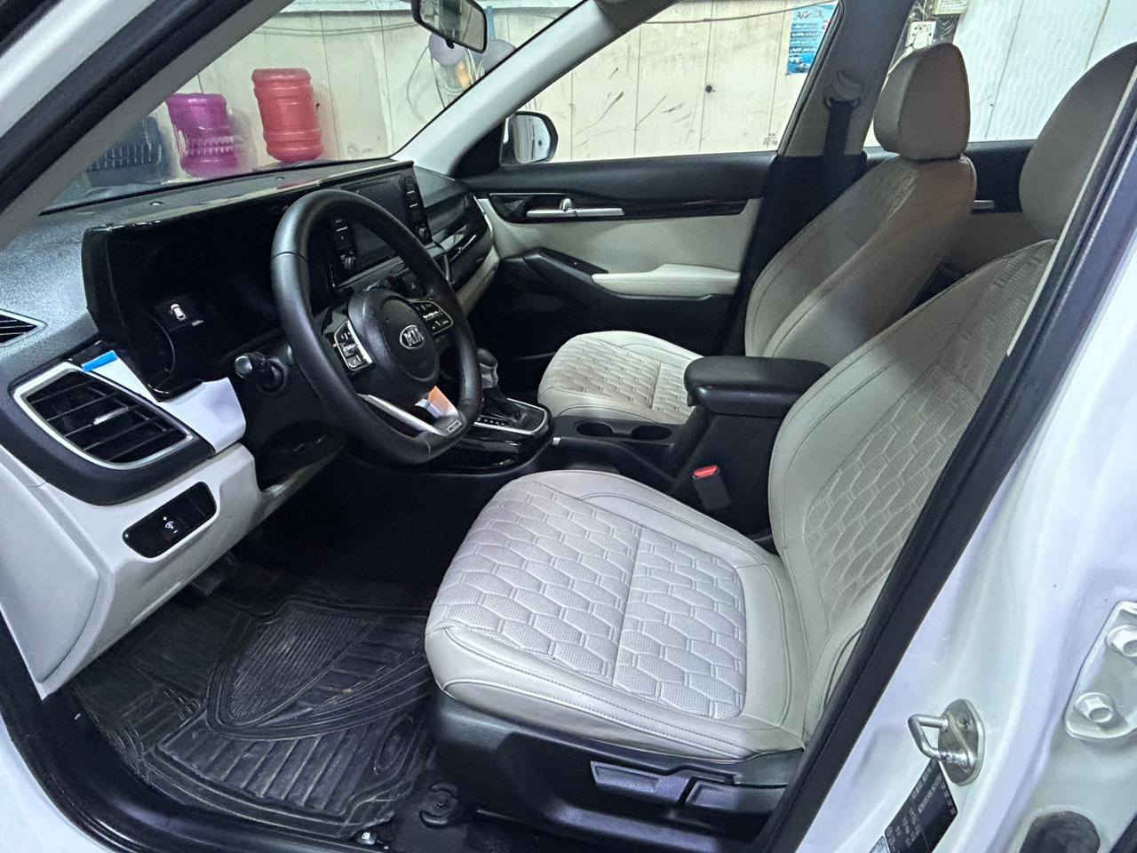 السلام عليكم كيا سيلتوس ٢٠٢٠ خليجي وكاله الدوليه ماشيه ٧٩ الف كفاله من صبغ وبارد لد امامي داخل ابيض جلد شاشه اصليه نفكيشن سبير منازل صيانتها كلها بالدوليه 
السعر ١٥٣ للاستفسار ***********
