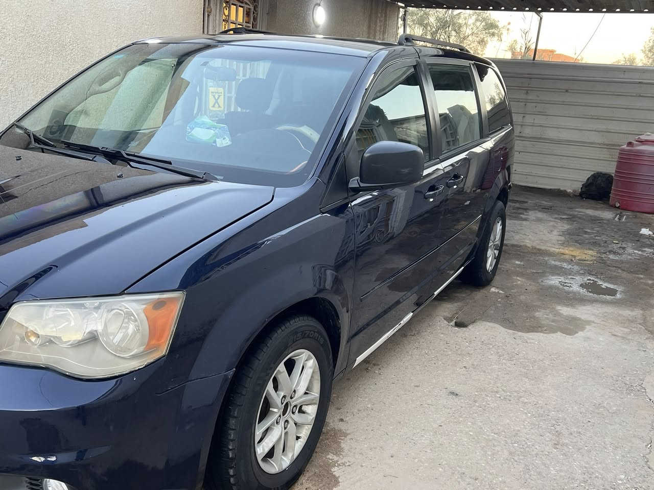 سلام عليكم 
دوج كرفان 2012 وارد امريكي حادثها جاملغ و بنيد 
السيارة مبدل بنيد بلادي و صبغ الجاملغات الأمامية +الباب السايق + قبق الجنطة موجود سونار للسيارة 
محرك 6 سلندر 3600 
السيارة كير + مكينة + حدادية أمامية و خلفية تبريد 3 قطع + تدفئة و تبريد ثلج ادامة كاملة للتبريد ادامة للمكينة 
كهربائيات السيارة كلها شغالة و جاهزة لايت اصفر و العالي زينون سكنات كلها شغالة حساسات + مري جانبي سستم سماعات كلها شغالة 
تحكم ستيرن مثبت سرعة حساسات خلفية تخم تاير جديد سبير جديد دواخل صاج 
رقم بصرة الإنكليزي الجديد سنوية 2030 تحويل مباشر مكفولة من الكصة و العيب الشرعي و الغرامات و كلشي سيارة جاهزة على آخر شي مال جناي 
كلشي بالسيارة شغال و جاهز ما ناقصها اي شي نهائياً تجي و تشوف بعينك و تفحص وين ما يعجبك 
مكان السيارة البصرة قضاء شط العرب الجزيرة 
السعر120 و بيها مجال 
رقم الهاتف:***********
