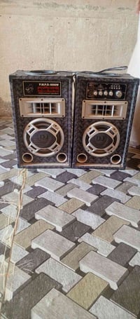 سماعات • قابل تفاوض