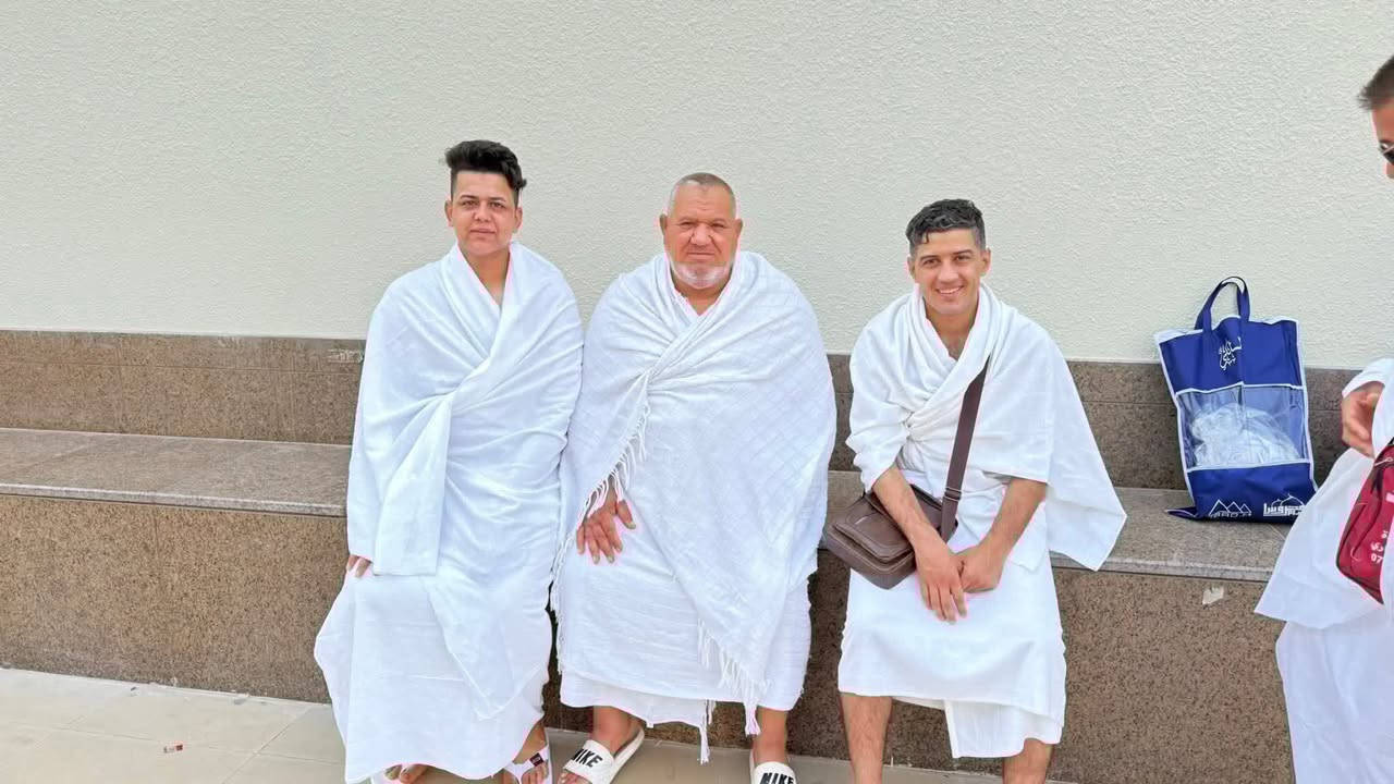 عاجل على راغبين بل العمره شوال المبارك بعد العيد يرجى تسليم الجوازات من اول يوم رمظان وذللك لان الفيزه تتوقف في شوال 
برنامج العمره 700 الف فندق نقل مزارات مرشد ديني كادر اداري طعام هدايه احرام وجنطه مع ربطه نسائيه باص حديث خدمات في الطريق 
 للاستفسار الاتصال على الرقم 
***********
