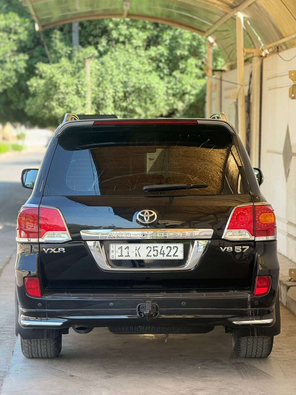 سلام عليكم خاص مغلق. نتصال وبيع فقط
لاندكروز. موديل 2015  فى VXR 
مكان.  بغداد. السعر 298) 🙏***********
موصفات لكزز. معروفة موصفات الكزز 
شرط
رقم بغداد بسمي تحويل ثاني. يوم 
. 5700 (8) سلندر مامفتوحة شرط ماشية 123
كير محرك. حدادة تايرات. دسكات مكفولة شرط
بصمة 5 ابواب صندوق  جكات صعود نزول 
شاشا. كامرة حساس خلفي امامي فتحة سقف
كشنات جلد كشنات كهرباي 2 فورويل دفع رباعي
كشنات تدفى تبريد مرايات.شفط مرايات قلابي بك
لايت عدسة بيض ثلجي شاير مري يدات نيكل 
ثلاث 3 قطع تبريد. سبعة. 7 راكب مثبت سرعة
تشغيل عن بعد داخل صاج سيارة حلوة وجديدة
عداد السرعة 260 يعني 5700. اصل 
سيارة. جاهزة كل نقص مابيها
