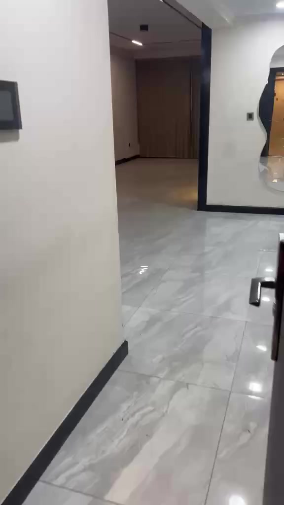 ١٩٨ م عمارة ٢٧ اطلالة داخلية عالشارع ايجارها ٢٥٠٠ مؤثثة بالكامل واثاث مرتبة
التواصل على الرقم التالي
***********
