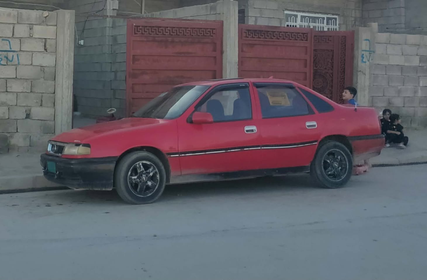 فكتره حجم 18 السعر 18 وبي مجال راعيها متوفي ابنو موجود بس ما بيها قاصرين رقمي تواصل وتس ***********‬‏
