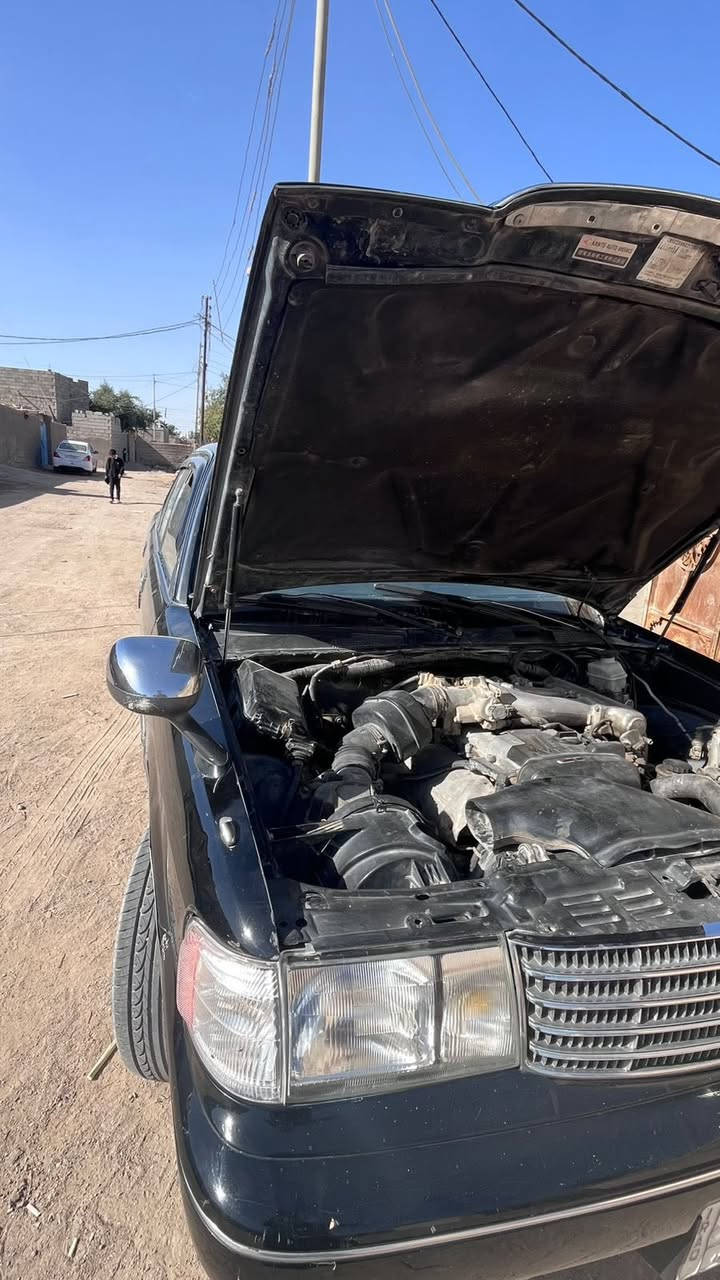 سلام عليكم ارنب مديل 1995سياره مكفوله كص ونغل جثه رقمه بصره الف مكينه خير من الله وكير مكينه2500فيفيتي غرفه حلوه دواخل حلوه تبريد شغال تخم تاير جديد نضافه حلوه تخبل خياس مابيه سياره مال جناي سعر58 رقم تلفون*********** مكاني بصره زبير
