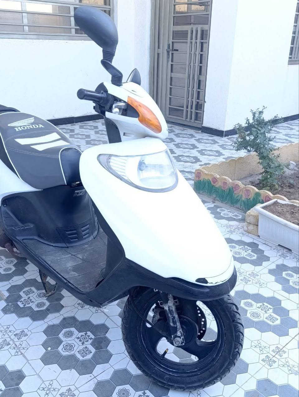 سبيسي ياباني دراجه فول نضافه شلعه اتخبلل مكينه ناعمه وسلف هندر كهربائيات كامله من كلشي دراجه نفس بل صوره كفرات اصليه بس الكفررر اليسره بي فطررر فقطططططط مكينه مبدل ولفات فقط تجي تشغل وتشوف بعينك مبينه ذيج هيه سعره 700 وبيه مجال عوزه بس واقيه مال صالنصه فقط رقمي
***********
