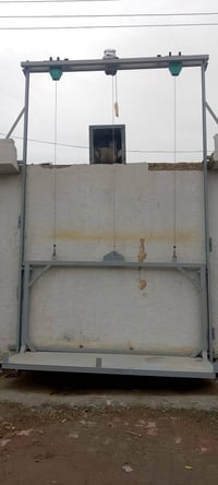 مستعدون لعمل كافه المصاعد بكل الاحجام وكافه انواع الجملونات والمسقفات ...