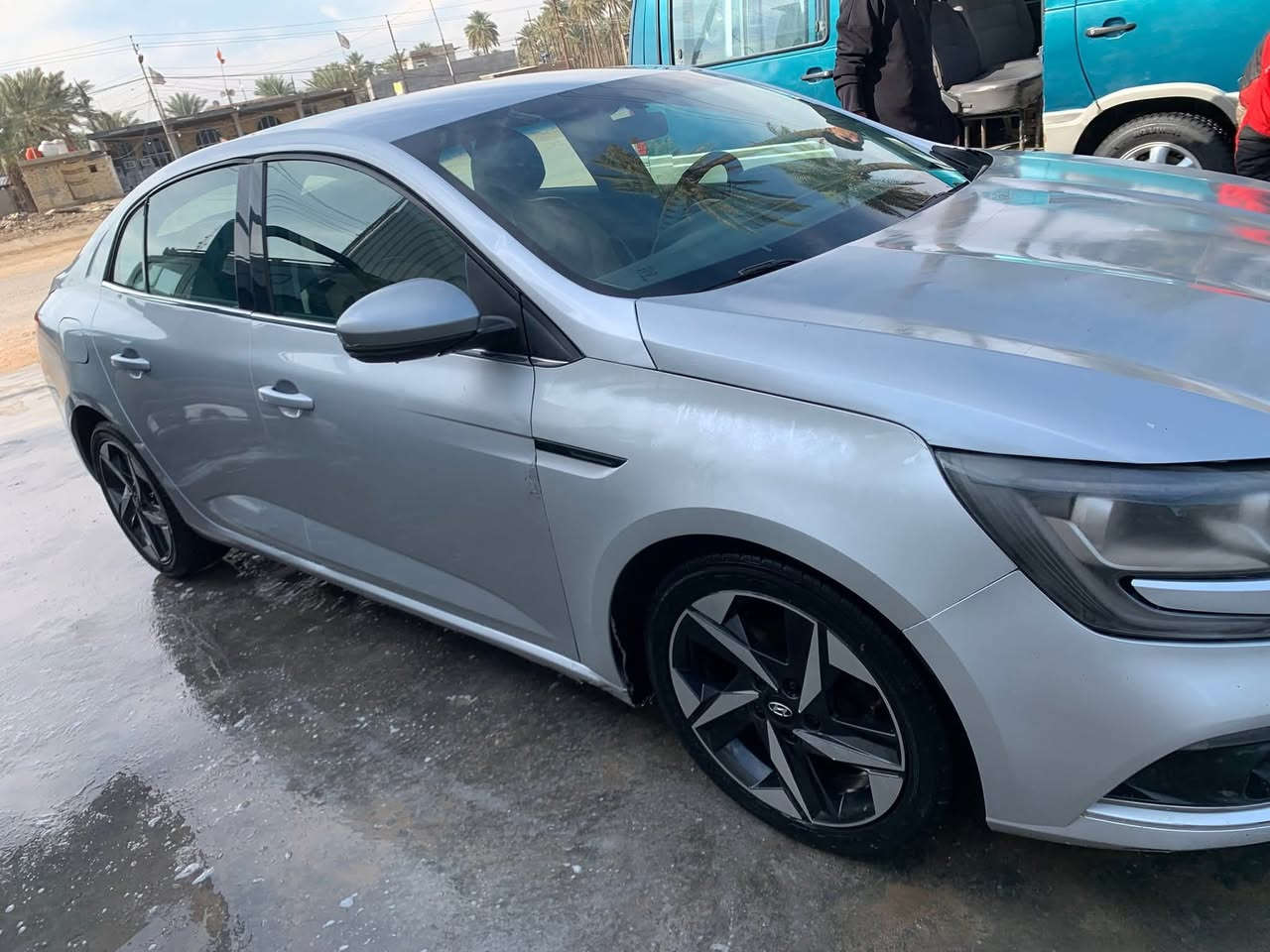 رينو ميكان 2019 
بغداد تحويل مباشر 
ماشيه 145
بيه جاملغ وبنيد
***********
