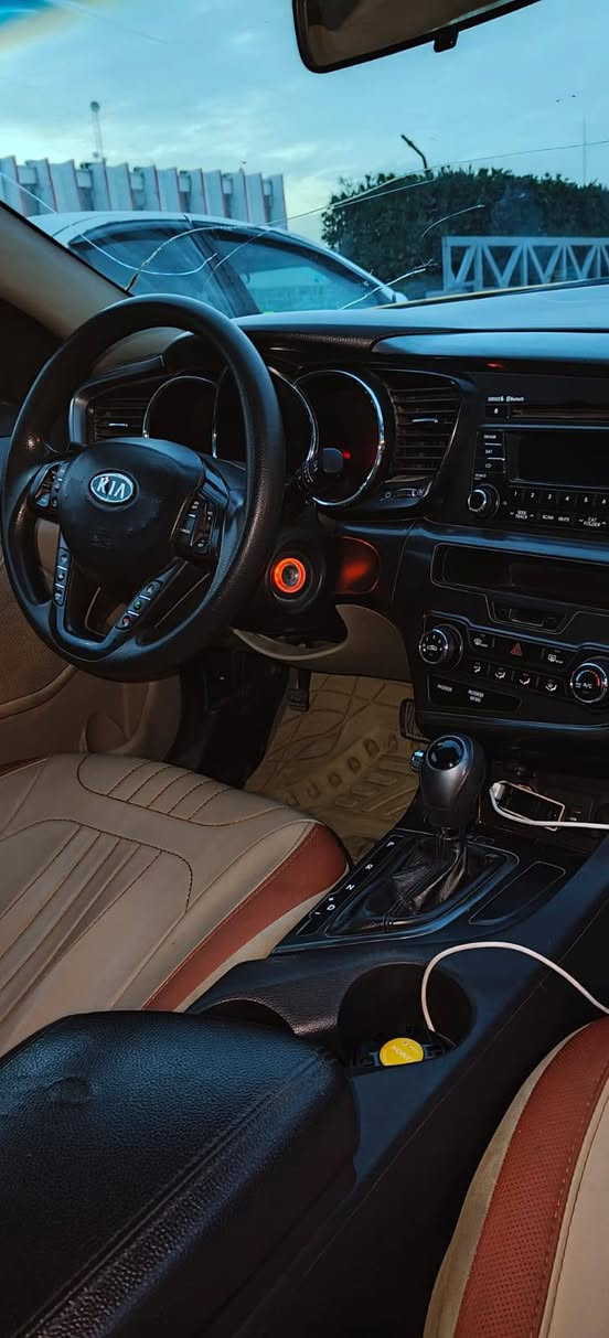 سلام عليكم ابتمه 2012 رقم بغداد بسمنه سياره جديده على ادينه من الشركة امريكي حادثهه خشم بدون لا شاصي ولا ايرباك طخه خفيفه مكفوله من الضربه ولحار مصفره هيئه كير مكينه تبريد تدفئه كله جديد تغيرات جدد كهربائيات مملعوب بيهه الشركه حته فيوزات مال الشركه مامبدله بالعافيه عل ياخذهه سعر 90 وبيهه مجال رقم استفسار ***********
