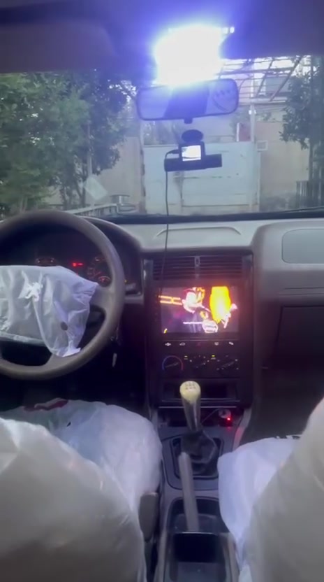 سلام عليكم بيجو الميس موديل 2016 سنوي بسمي تخم تأير جديد دوشمه عامه خط أو بحث مصفرات بيه طخه بل هلال تتفه تبريد ثلج هياه أو غرمات مصفره صار سبوع تشبول عالي شاشه البلاديه مالته كامره داخليه أو خارجيه شغاله حداديه امامي خلفي فول كهربائيات عله وضع شركه سياره ترايه وين ما اي عجبك أو شرط 200 رقم نكليزي  قفل قفل قفل سعر من الخير 40 تحويل اب اي محافظه اجي احول سكن كربلاء رقم الهاتف ***********
