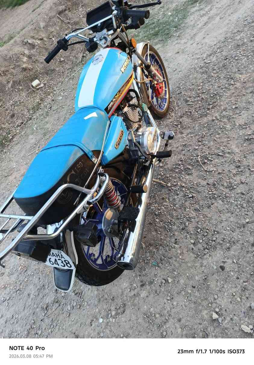 السلام عليكم شباب دراجه سيفان موديل ٢٠٢٤ أوراقه كامله الدراجه مكفوله كفاله عامه السعر ٧٠٠ وبيها مجال شي قليل ***********/***********
