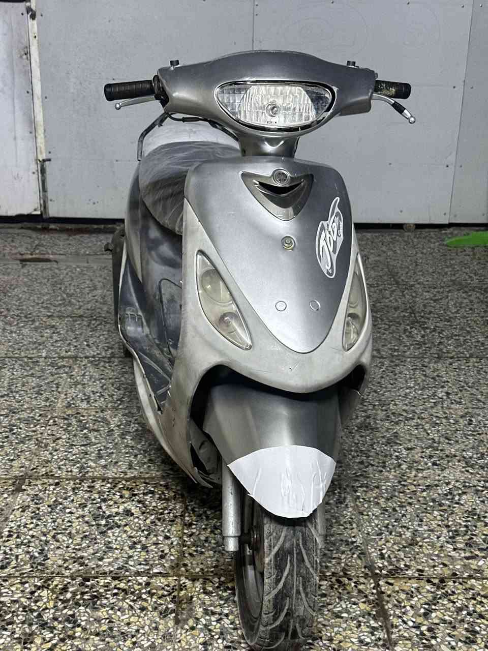 ماكس منغولي للبيع بيه خيط تبخير دراجه نضيفه كفرات نضيفه بيه صالنصه FM كهربائيات كله شغاله باتري وسلف جديد هندر تشتغل سعر 275 وبيه مجال *********** مكاني الحسينيه مطعم الامير
