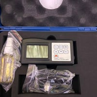 جهاز قياس سماكة • TM-8812 • قليل الاستخدام