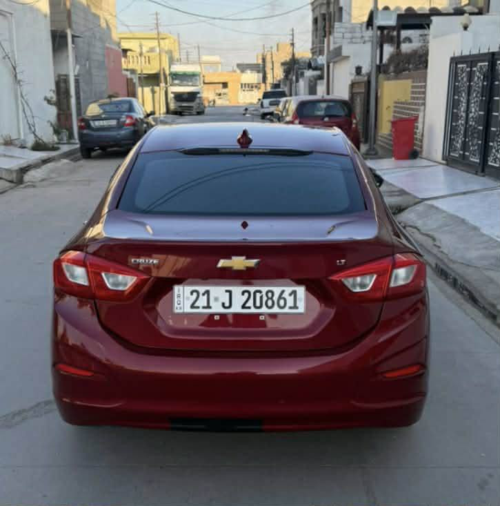 للبيع شوفرليت كروز LT موديل 2017 كيرمحرك بشرط مامفتوح تبريد شغال صدر تيرات باتري كلها جديد السيارة استخدام شخصي ماشيه 132 الف سنويه ورقم جديد بي كوبون بنزين شرط تحويل ووكاله السعر 97 وبي مجال السيارة بي قطعتين صبغ الباقي بشرط العنوان كركوك الواسطي شقق الغاز ***********  مواصفات فول قبات بصمه تشغيل بصمة الابواب تحكمات استيرن شاشه كبيره كامره حساس خلفي لايت اوتو ليد امامي ليد خلفي جامات كهربائي تشغيل عن بعد مانع تزحلق كشن كهربائي بعد بي اهوايا مواصفات السيارة مال بيت مابي مصروف ربع كركوك, العراق
