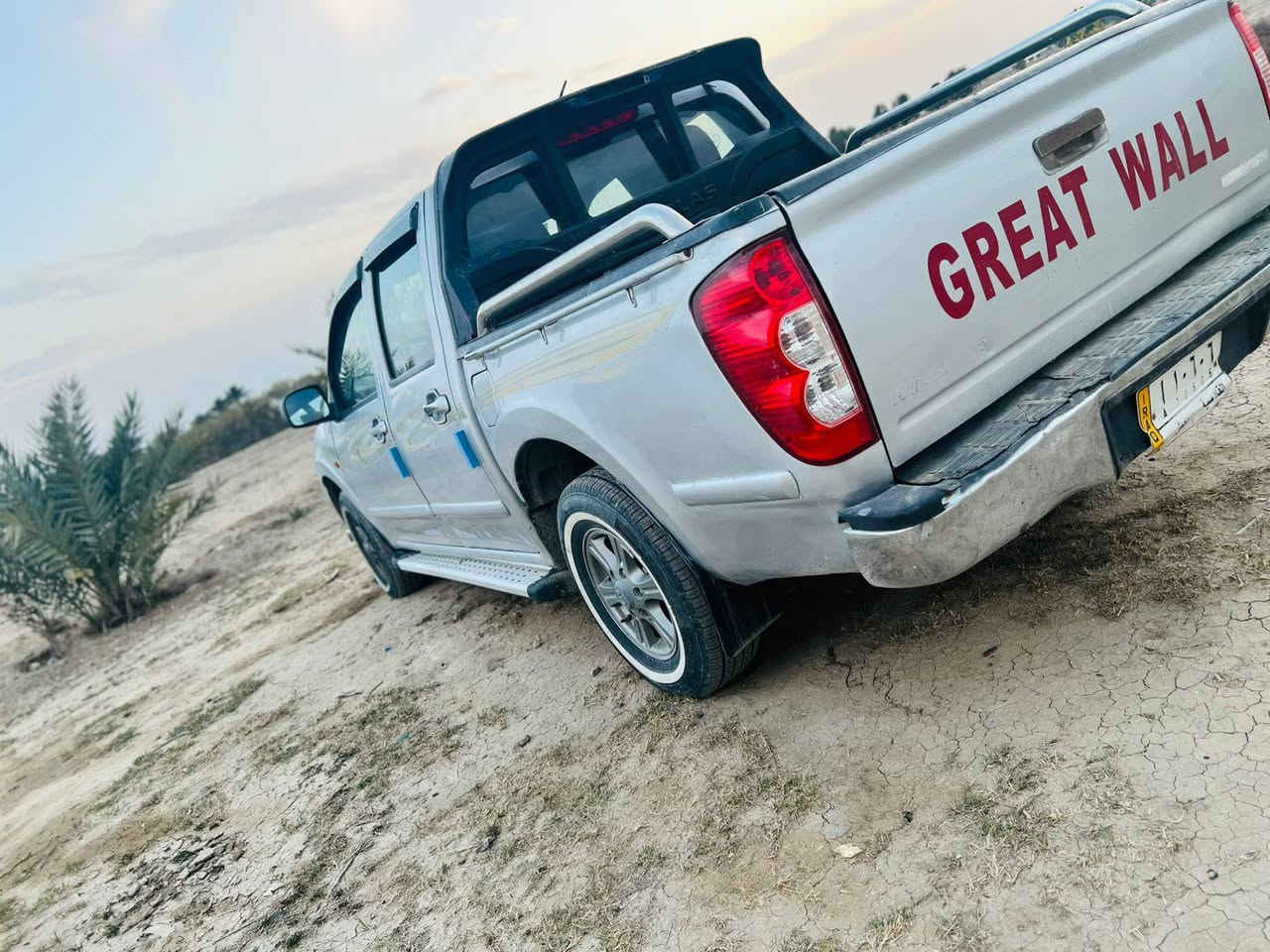 سلام عليكم بيكم كريت ويل موديل 13 رقم قادسيه سنويه مجدده 27. تحويل مباشر مكفولة  كفاله عامه من لضربه ولتبديل لأ خياس ولا زنجار كهرباء كله شغاله جام 4شغالات تبريد تدفيه شغاله سياره جديده تخم تاير جديد حداديه  خير من الله محرك لا ينقص ولا يبخر شرط تحويل مكان بابل ناحيه لشوملي لسعر 67. وبيه مجال تصال بيي واتساب الثير. ***********.   ***********. شرط سياره احله من لصوره
