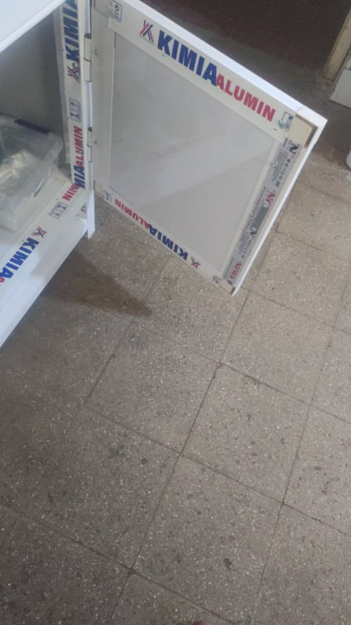 كاونتر قياس متر ونص تركي مبطن بيه ضمان مامشدود بالكاع هو والملحق مالته عدل مو ابو السنك سعره ٢٠٠ وبيه مجال مكانه الوفاء النجف


**إذا كنت صاحب هذا الإعلان وتريد حذفه لأي سبب، رجاءا أرسل رسالة إلى الدعم الفني**