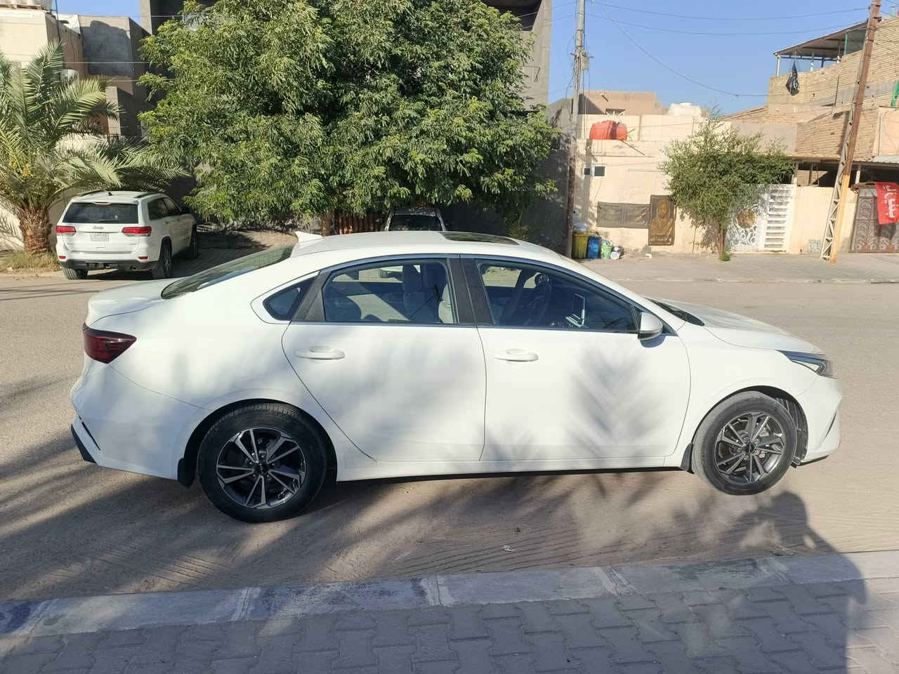 سلام عليكم سيراتو خليجي مديل ٢٠٢٤ محرك ١٦٠٠ بيضة فتحة قمارة بانوراما سلايد بيه بارد بصفحتي بسيط وتعال شوف بعينك
سلام عليكم سيراتو خليجي مديل ٢٠٢٤ محرك ١٦٠٠ بيضة فتحة قمارة بانوراما سلايد بيه بارد بصفحتي بسيط وتعال شوف بعينك
ماشيه 45 الف مكاني نجف سعر 180 وبيها مجال 
الرقم ‏‪***********‬‏
