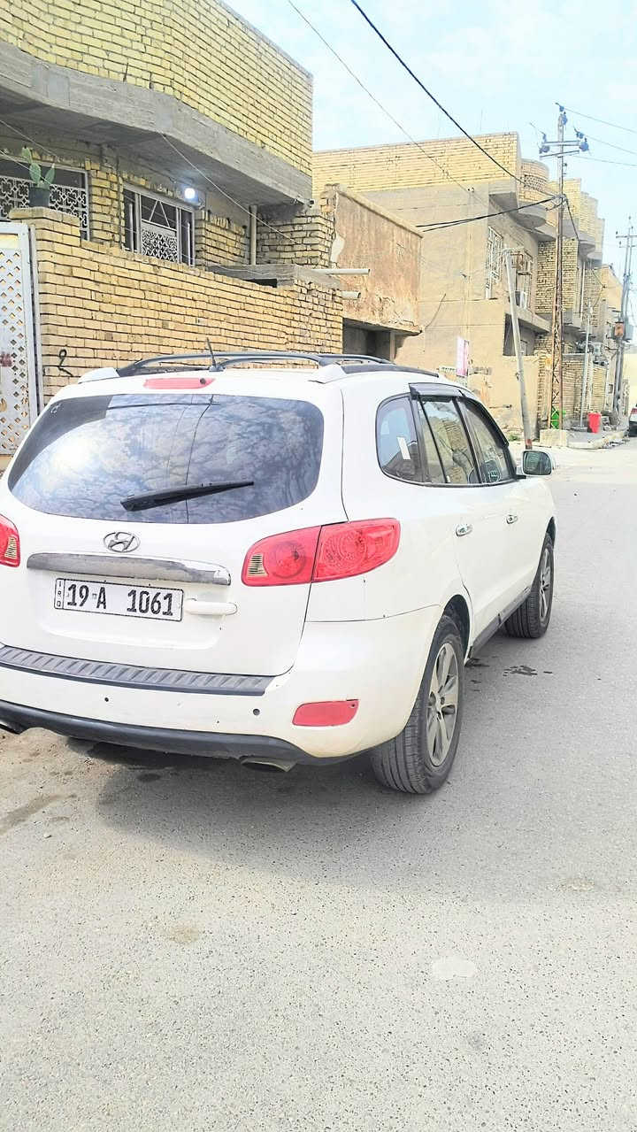 سنتافي امريكي 2007 فول عدا البصمه تحكم جهتين تدفئه بالكشنات شاشه فتحه تخم تاير جديد باتري جديد صدر امام خلفي محرك سته 3300 كير محرك مكفولات ضررها خشم جاملغ امام مصبوغة حزام اثر تكشير 110 وبيها مجال للطيبين سيارة نظيفة رقم كربلاء بسمنه ***********
