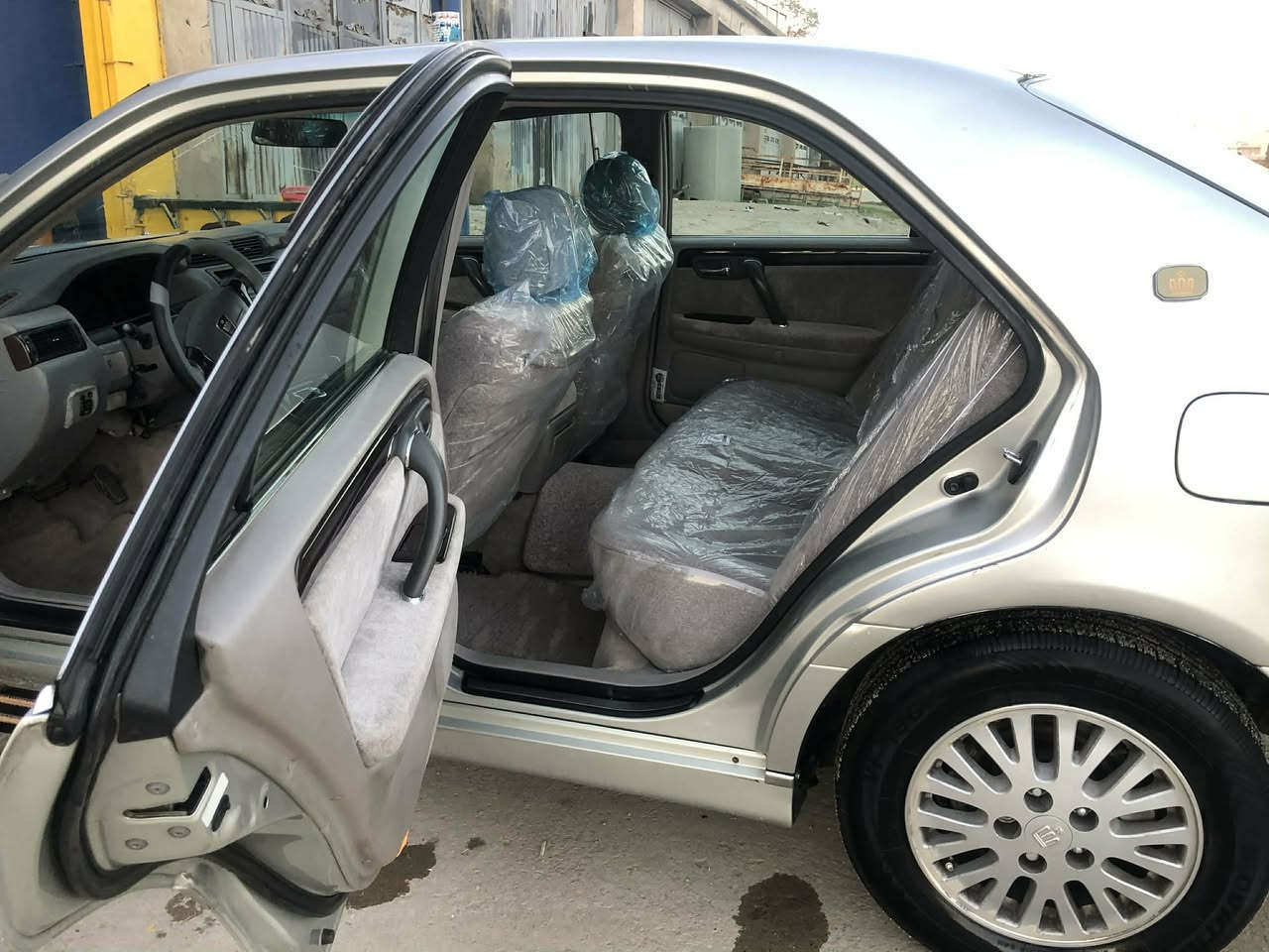 بڕاوە  دیفۆڕی بچوک 2002  یەک دووگمە  کامل جایزە    

36  وەرەقە          ***********

***********

هەڵەبجەی تازە
