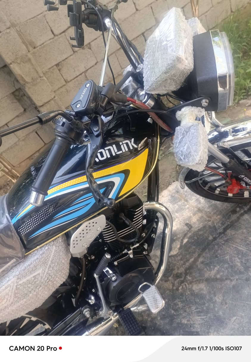 سـلام عليـكم 
سيـفان 2025ستعـمال اقل الاسبوع ماشي 200كيلو 
كفـالة من الشخط بصمات سويجات كاملة تشغيل عن بعد 
دراجة طك فلين نضافة كدامك شراي تصل ودلل 
***********
مكاني ديالى بعقوبة 
اوراق كارتوني
