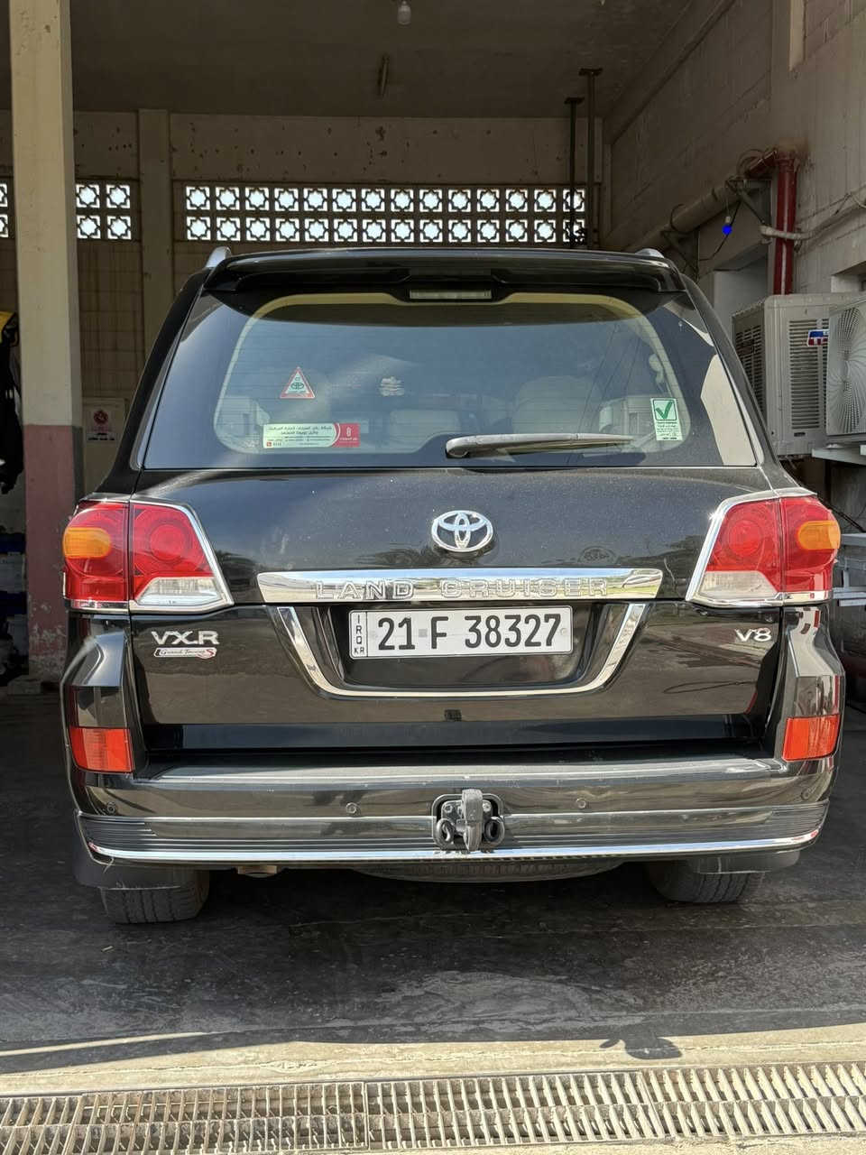 السلام عليكم لاندگروز موديل ١٤  محرك ٤٦٠٠ vxr مكفولة عدا چاملغ ايمن بارد رقم سليمانية للاستفسار ***********
