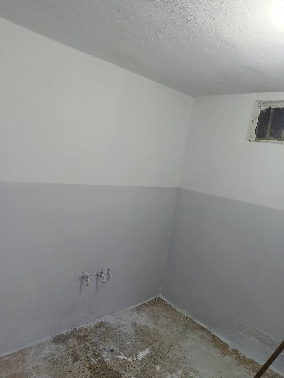 بيت للايجار للايجار حي الانتصار شارع 60 يم اسواق الخضراء مساحه البيت 100 متر بدل الايجار 225
***********
