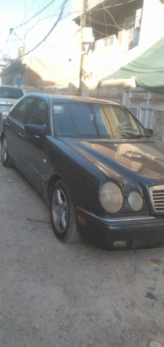 من رخصت مدير الكروب مارسدس ام عيون موديل ١٩٩٨ رقم انكليزي  سيارة ابلدية مكينة كير كلة ابلد محرك ٦ سلندر سعر مناسب ٦٠ اوبهة مجال سيارة جاهزة مكان بغداد *********** غير متواجد عل فيس
