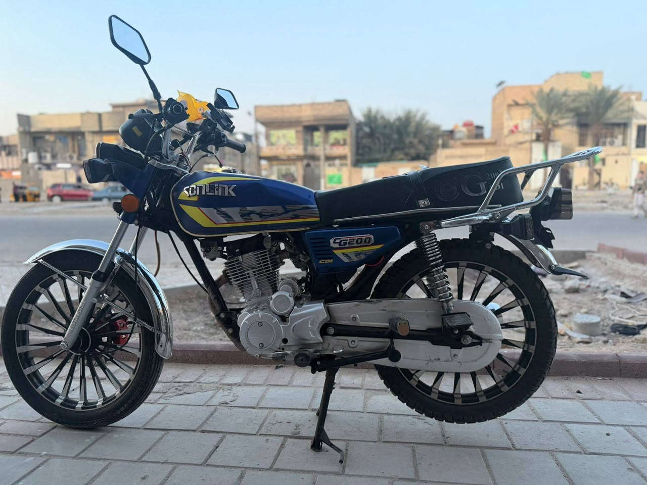 دراجه ايراني سونك مديل 25 دراجه درجه مكفوله كفاله عامه 5 كير شاشه اکترونیه دراجه مكفوله كفاله عامه تجي تاخذه من باب بيتي جيب فيتر تعال حجم المكينه 200 سيسي شتريد بخدمتك السعر *********** السعر 700 وبيهة مجال
