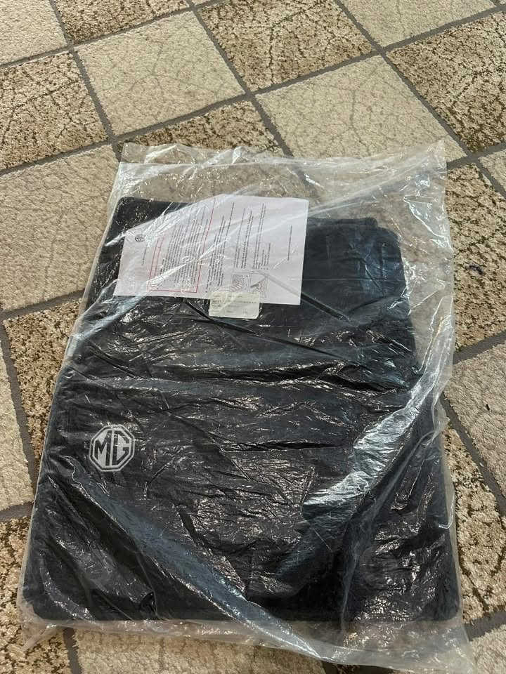 سلام علیک گاعی ئێمجی فایف شکڵ تازە هەڵنەپچڕاو سعری ٢٥ هەزار لە سلێمانی ***********
