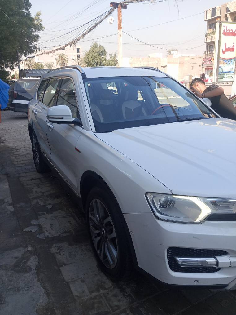 سلام عليكم هافال موديل 18 H7 للبيع سياره عليهاادامه سياره فول معروفه بيها صبغ جاملغ الايمن وبارد باب خلف سكن ودعجه اصغيره باب خلفي على وضع شركه تخم تاير السعر 140 هاتف *********** بغداد سبعه راكب تبريد مركزي بغداد, العراق
