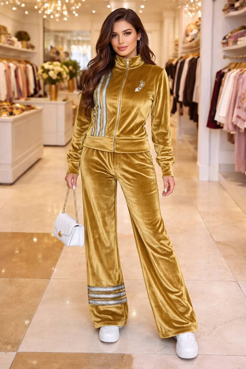 قماش مخمل غزالي  قماش مكفول 
قياسات ميديوم حتى اكس لارج 
السعر  15 الف ✅
متوفر توصيل


**إذا كنت صاحب هذا الإعلان وتريد حذفه لأي سبب، رجاءا أرسل رسالة إلى الدعم الفني**