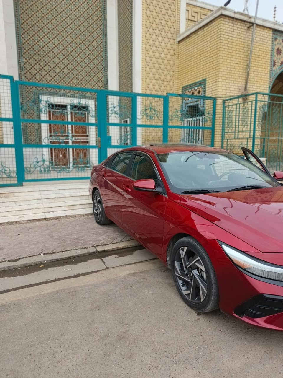 ألنترا موديل 2024 وارد امريكي  (حادث تبديل جاملغ فقط والبنيد مصبوغ ليبل واحد السياره)
المواصفات.......

فتحه سقف اسلايت 

بصمه تشغيل 

بصمه ابواب 

تشغيل عن بعد 

رادار أمامي 

لد داخلي  على طول الدشبول متعدت الالوان 

كشن مخمل

كشن تدفئه

شحن لاسلكي

ماشيه٣٢

رادار جانبي 

رادار امامي 

ويل كب كروم بلادي 

تحديد مسار 

مثبت سرعه 

وقوف ذاتي 

مانع اصتدام

شاشه ثلاث انظمه (سمارت - نورمال - سبورت )

شاشه دجتال  متصله 

محرك 2000دوش

السياره نضيفه بشكل

حساسات امامي

حساسات خلفي

رقم اربيل 
السعر ١٦٣ وبيهه مجال للطيبين 

تحويل مباشر 
للاستفسار***********‪
مكاني الاعظميه
