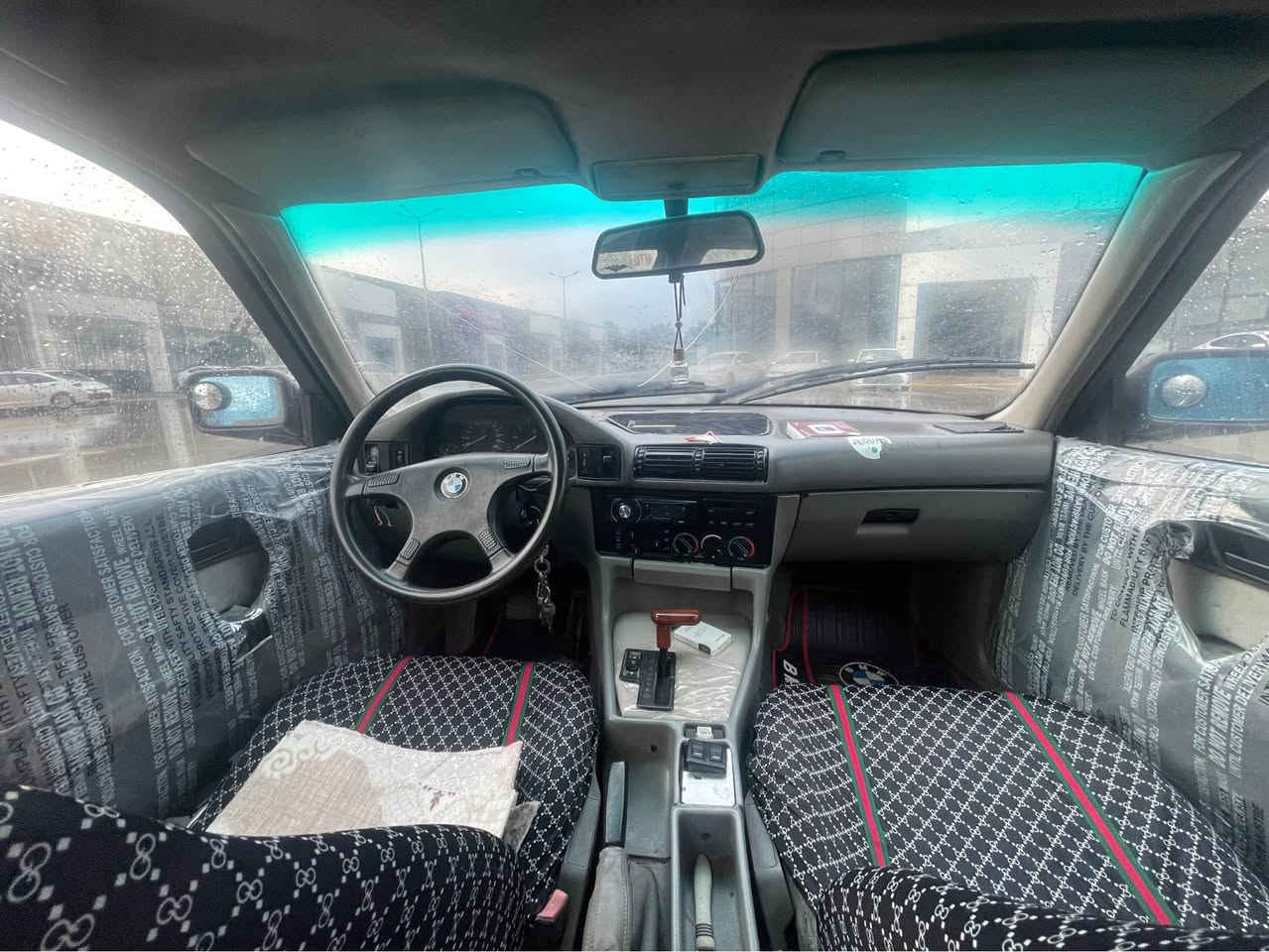 🛫سەرەتابە ناوخوای گەورەو میهرەبان✈️ بەس فرۆشتنە بیئیم مۆدیل 1993ئارم پلاسیک  بەشەرتی ئارم و ئە وەلیات  ومووسووبراوە بەشەرتە گیرتۆماتیک  مە کینە 525کەپس  گیرومەکینەی بەشەرتی دەوەستا  کارە بای گشت گیانی ئیشە کات جوار تایەو ویلی هامانی دوو سایزی لە ژیرە. پیشوودوای دەعمی نیە  پیشوودوای چرکەی تیانیە  یەک چرکەو ١٠٠$دۆلار ببرە هەمووگیانی ئیشەکات  بەپارەی  ئۆپلیک ئە ی فرۆشم  سعری٣١گەلا شوین سلیمانی ژ:***********
*********** السليمانية, العراق
