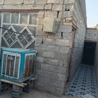 للبيع مشتمل زراعي وجه 5 ونزال 30 و غرفتين مع قطعه مجموعها  300 متر حي ...