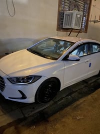 هونداي افانتي 2016 ابيض 1600 جي تي اي اشاير شفط كراسي تدفئا شاشه كبيره...