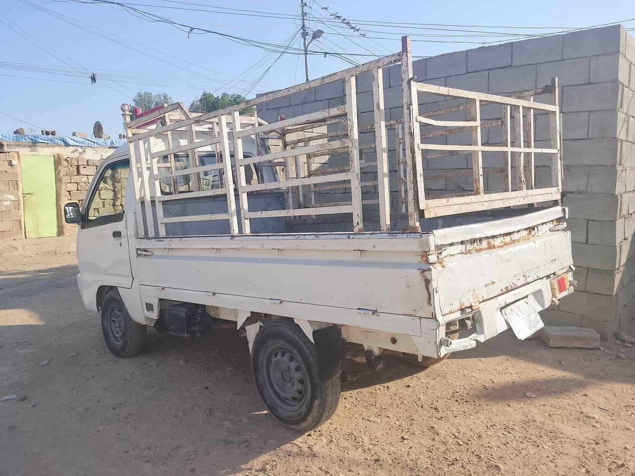 فاو قماره محرك مشدود بالصندوك جديد كير واكسل جديد غلاف ومحجل درجه اولى كهربائيات شغاله شواصيه ورباطاته شركه اي خياسات مابيها سياره حلوه وجاهزه جامها الاماميه شادها جديد باتري جديد وكابريته جديده السعر 15 ورقه وبيها مجال مكان تكريت رقمي ***********
