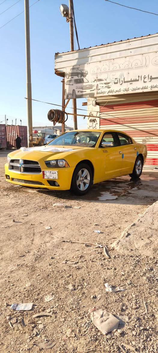 سلام عليكم جارجر موديل 2013البيع 

سياره جاهزه من كلشي مكينه وكير وحداديه واكسل 

السياره ما اذب عليه ربع جاهزه من كلشي مصفره هيئه 

وغرامات بسمي مداور ثاني يوم 

حادثه جاملغ وبنيد وبيه تعمير بل فخذه 

وبيه شويه تعمير بل جاملغ الخلفي 

السعر 120 وبيه مجال مكاني ناصريه قلعه سكر 

الاستفسار نتصل ***********
