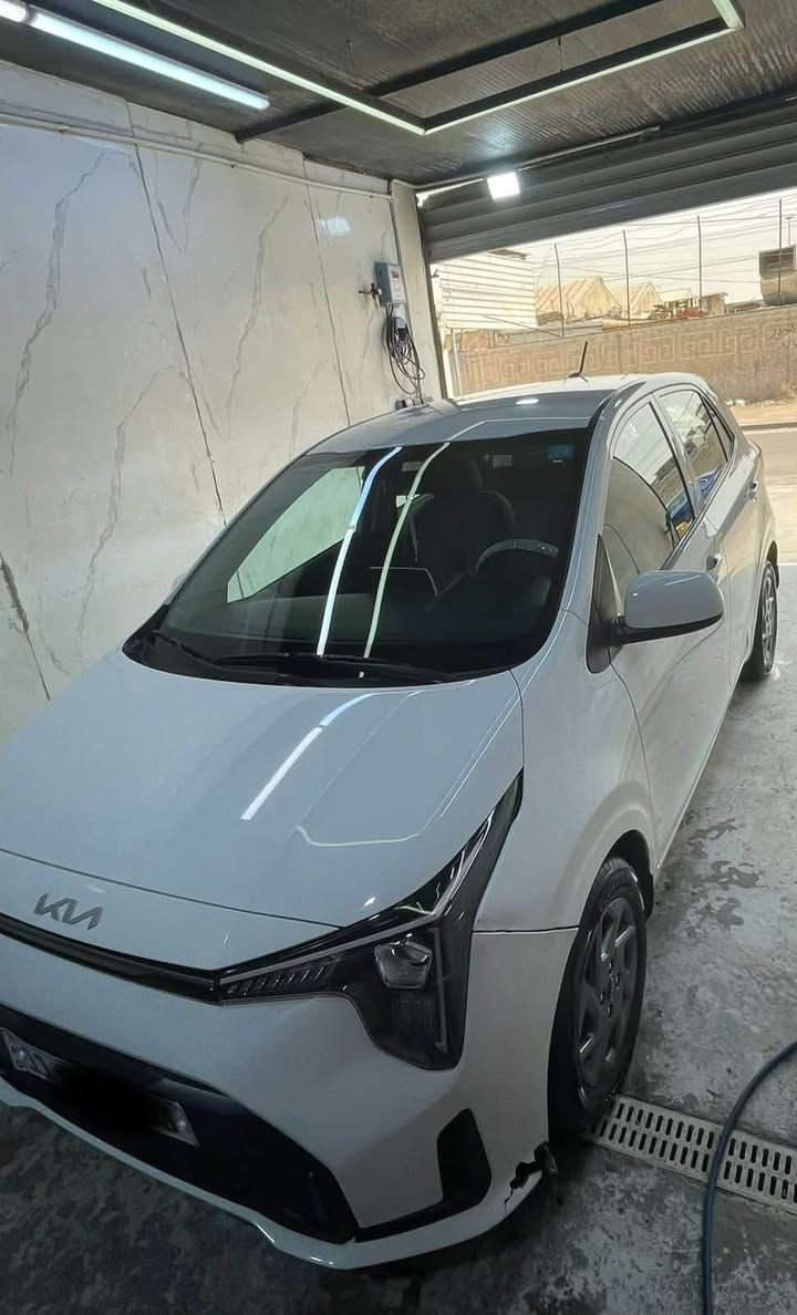 للبيع كيا بيكانتو موديل 2025 كفاله عامه السياره خليجيه وبوضع الشركه بيها شويه الدعاميه مثل ماموضحه بصوره او شويه الدوسه جوه السايق بيها طعجه ماشيه 15 الف
*********** اتصل وتدلل تحويل ثاني يوم السعر 21 مليون وبيها مجال بسيط
