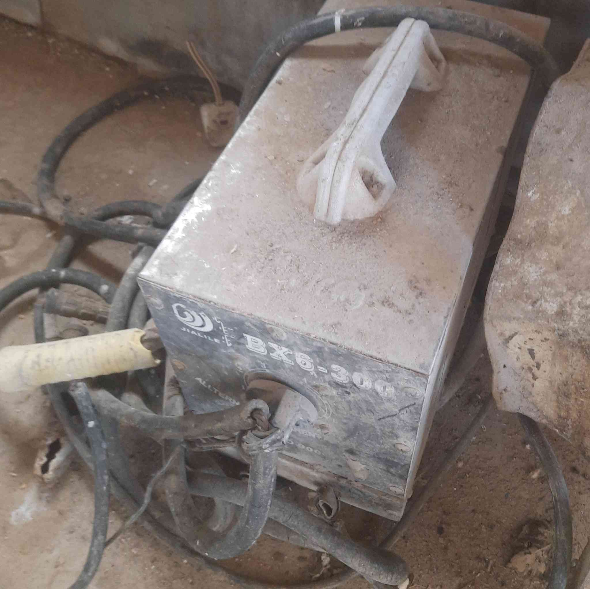 غراض اللبيع قيم وخذ


**إذا كنت صاحب هذا الإعلان وتريد حذفه لأي سبب، رجاءا أرسل رسالة إلى الدعم الفني**