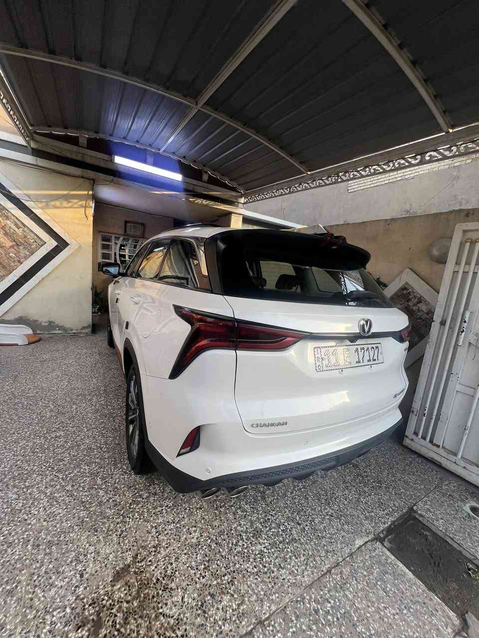 السلام عليكم
شانجان سي اس 75 بلس فول مواصفات 1/1
موديل 2022 
ماشية 42.000 كيلو
محرك حجم 2.0 توربو يعمل بالبانزين العادي 
كير AT 8 نمر 
4 انظمة قيادة (ايكو-نورمال-سبورت-انفيدڤل)

المواصفات :
فتحة سقف بانوراما 
بصمة تشغيل 
بصمتين ابواب 
صندوق بصمة + كهرباء 
مري كهرباء وقلابه عند الرجوع للخلف 
ليد  ترحيب شعار سي اس 75 ضوئي مع المرايا 
كاميرات محيطية 
داش كام بذاكرة 64 گيگا 
تشغيل عن بعد
ركن ذاتي عن طريق البصمة 
تقديم السياره وترجيعها عن بعد عن طريق البصمة 
تبريد منفصل وقطعتين امامي وخلفي 
شاشة دجتال متصله 
ليدات محيطية بالداخل متغيرة الألوان عن طريق الشاشة 
فول سستم ايرباك 
حساسات امامية 
حساسات خلفية 
رادار امامي وجانبي وخلفي  
كشنات جلد + كهرباء + تبريد مقاعد 
كشن السائق خزن ميموري 3 وضعيات
ليدات زنون 
ليد خلفي 
قيادة ذاتية 
نظام نزول منحدرات 
نظام الحفاظ على المسار 
اطفاء ذاتي عند الوقوف 
اوتو هولد

رقم بغداد ب اسمي 
كفالة عامة السياره بدون صبغ بدون تبديل بعدها بوضع الشركة 

السعر 175$ وبيها مجال بسيط 

***********

العنوان بغداد الكرخ
